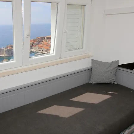 Spacious 2 Bedroom Luxeview- Oldtownview, 10min To Town Apartment