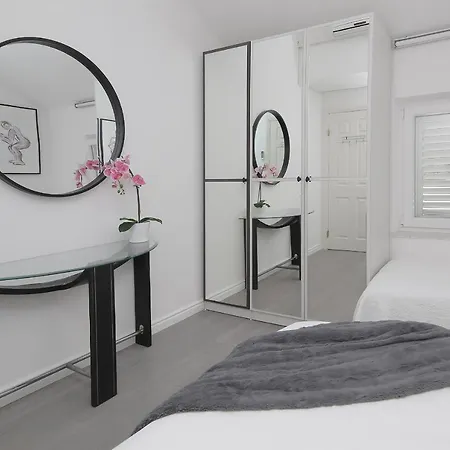 Spacious 2 Bedroom Luxeview- Oldtownview, 10min To Town Apartment