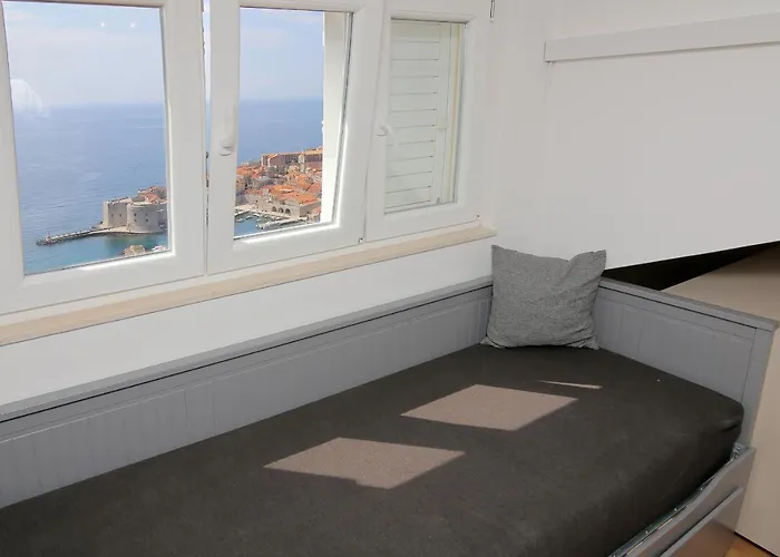 Spacious 2 Bedroom Luxeview- Oldtownview, 10min To Town Appartamento