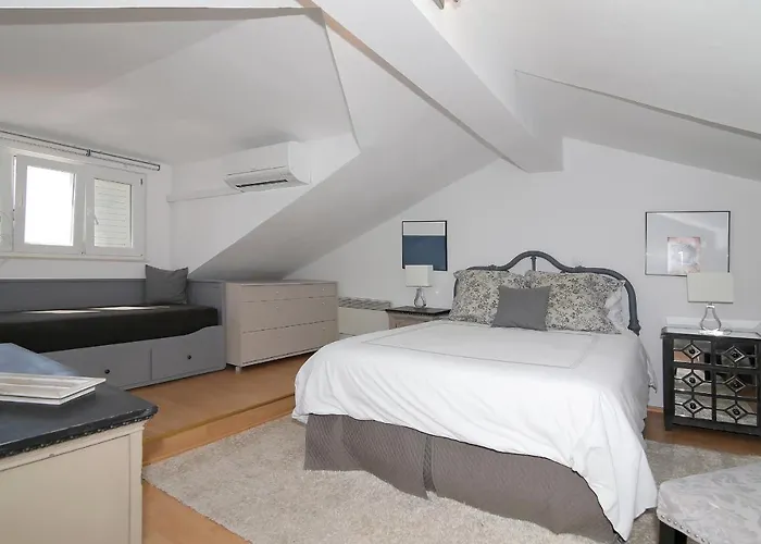 Διαμέρισμα Spacious 2 Bedroom Luxeview- Oldtownview, 10min To Town *