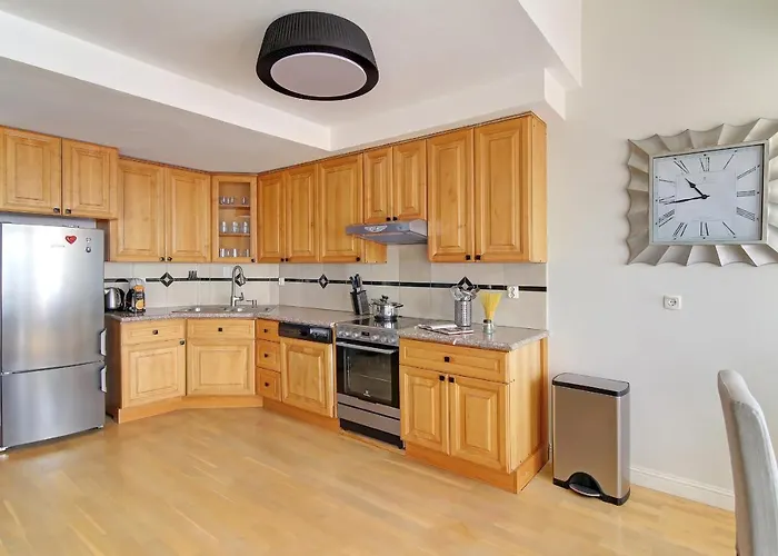 Spacious 2 Bedroom Luxeview- Oldtownview, 10min To Town