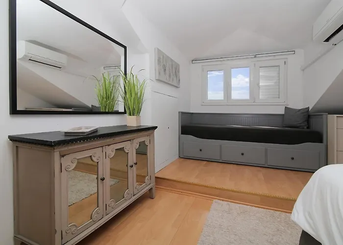 Διαμέρισμα Spacious 2 Bedroom Luxeview- Oldtownview, 10min To Town *